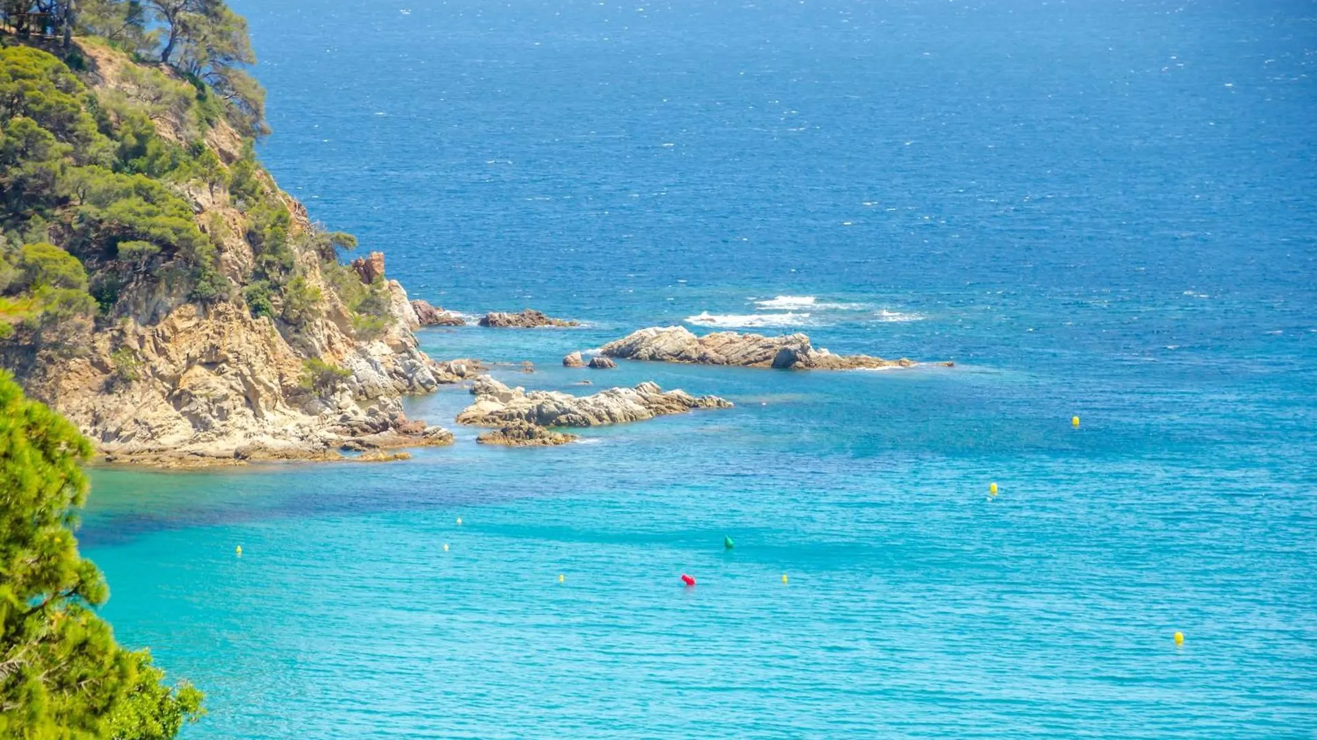 Seaside Villa In Lloret De Mar With Garden And Pool View