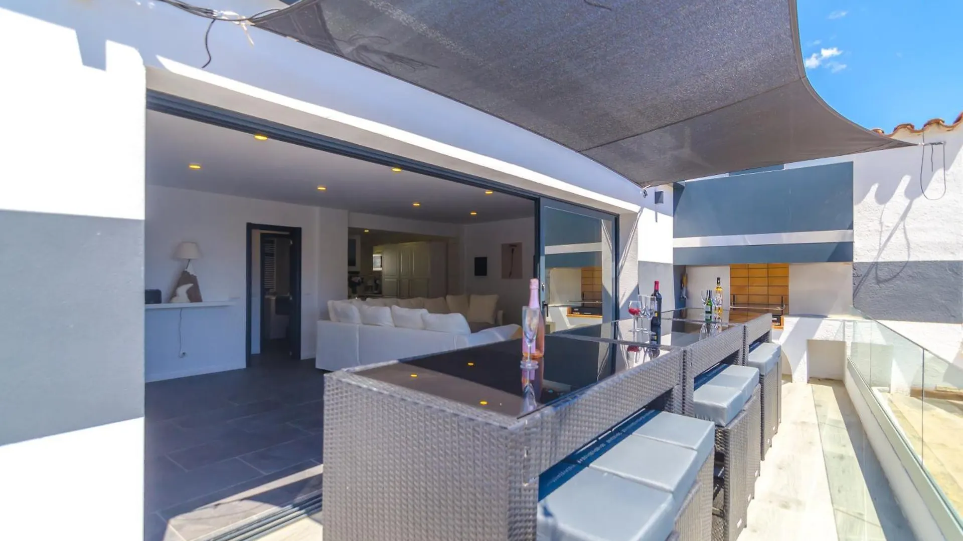Seaside Villa In Lloret De Mar With Garden And Pool View 0*,